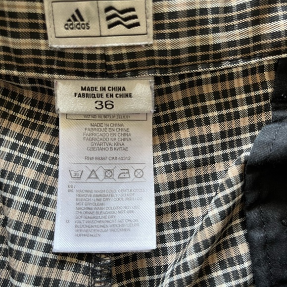 EUC Mens Adidas Black and Tan Flat Front  Golf Short size 36 - Picture 6 of 6